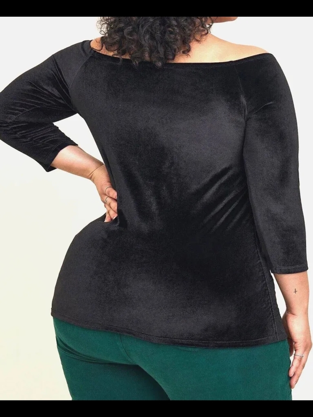 NEW Torrid VELVET Shirred Off The Shoulder Top - Picture 2 of 3